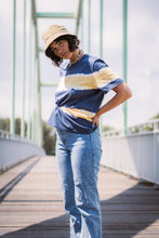 Laden Sie das Bild in den Galerie-Viewer, LIMITED CHEEZY Shirt | unisex | blue yellow