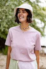 Laden Sie das Bild in den Galerie-Viewer, CHEEZY Shirt | unisex | purple chrome