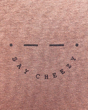 Laden Sie das Bild in den Galerie-Viewer, CHEEZY Shirt | unisex | light brown