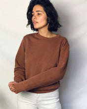 Laden Sie das Bild in den Galerie-Viewer, CHEEZY Sweat | unisex | light brown