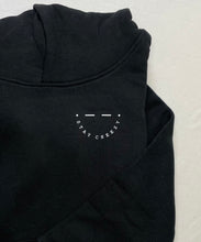 Laden Sie das Bild in den Galerie-Viewer, STAY CHEEZY BASIC Hoodie | kids | black