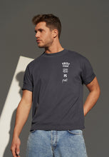 Laden Sie das Bild in den Galerie-Viewer, PREST TEE 12.20 | oversized | pen grey