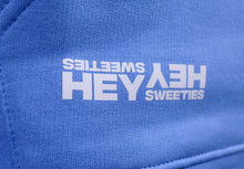 Laden Sie das Bild in den Galerie-Viewer, SWEETIES Hoodie | unisex | fresh blue
