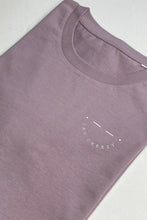 Laden Sie das Bild in den Galerie-Viewer, CHEEZY Shirt | unisex | purple chrome
